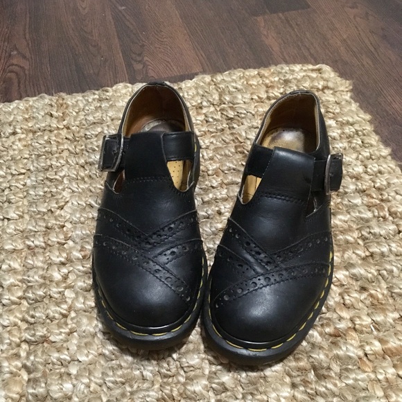 Dr. Martens Shoes - Dr. Martens black leather T-strap Mary Janes 7
